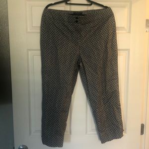 Talbots black and white patterned capris